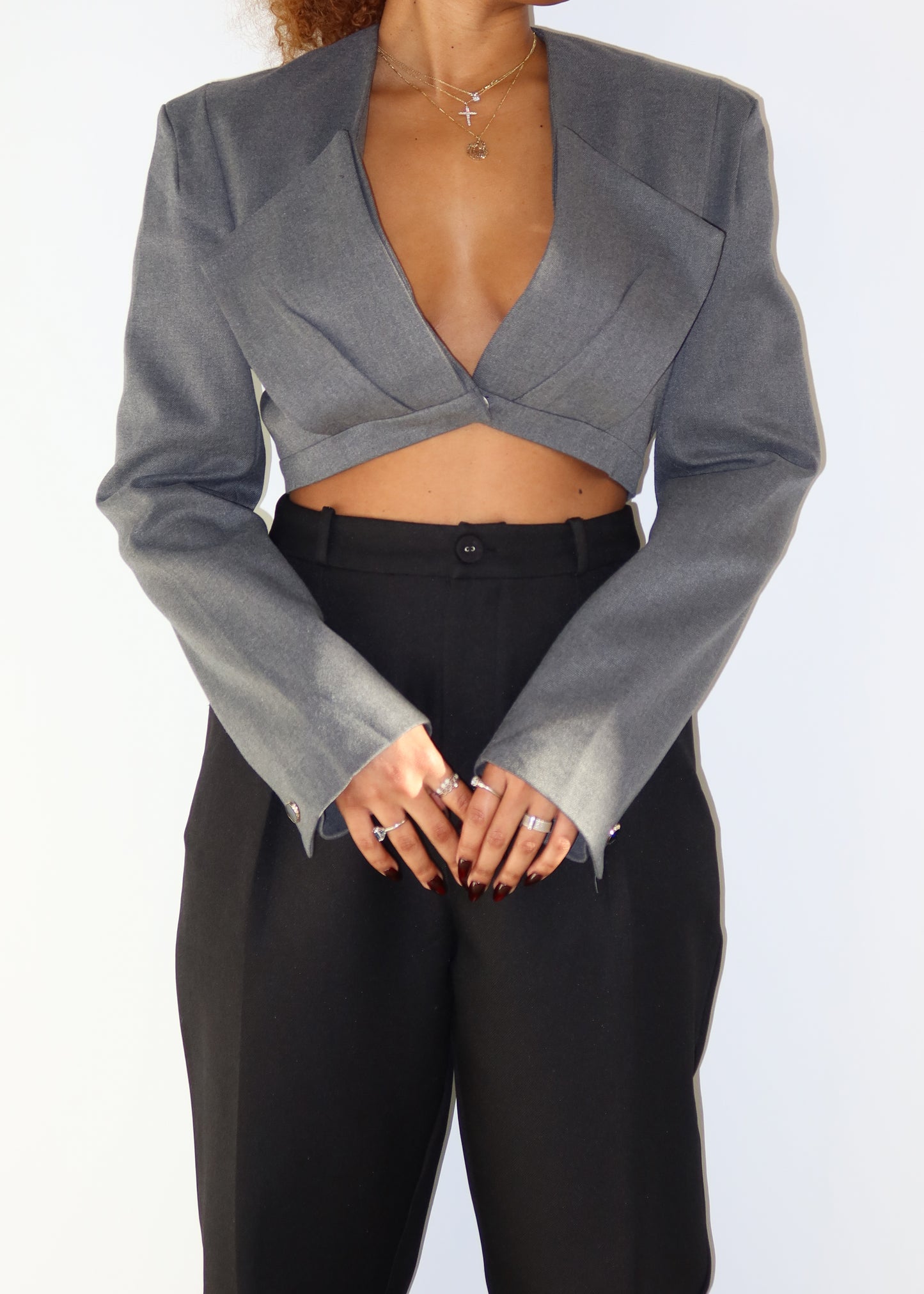 Party blazer
Chic casual outfit for women
Sleek and stylish power suit
Elegant evening dinner look
Red carpet-inspired structured blazer
Architectural cropped blazer with strong shoulders
High-waisted tailored trousers for a polished look
Contemporary asymmetrical suit jacket
Sleek deep-plunge blazer with modern cuts
Sculptural outerwear meets minimalistic tailoring
Modern cropped gray blazer
Sharp structured tailored blazer
Bold power dressing for women
Minimalist avant-garde suit style
Edgy
