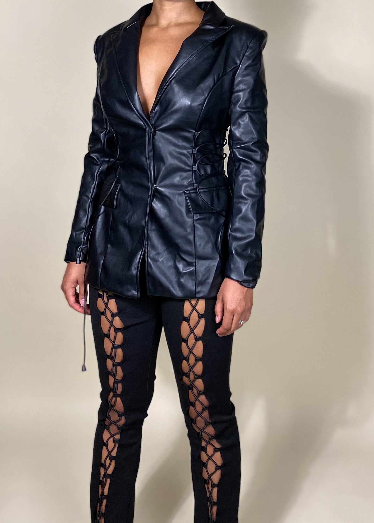 Halle Set
