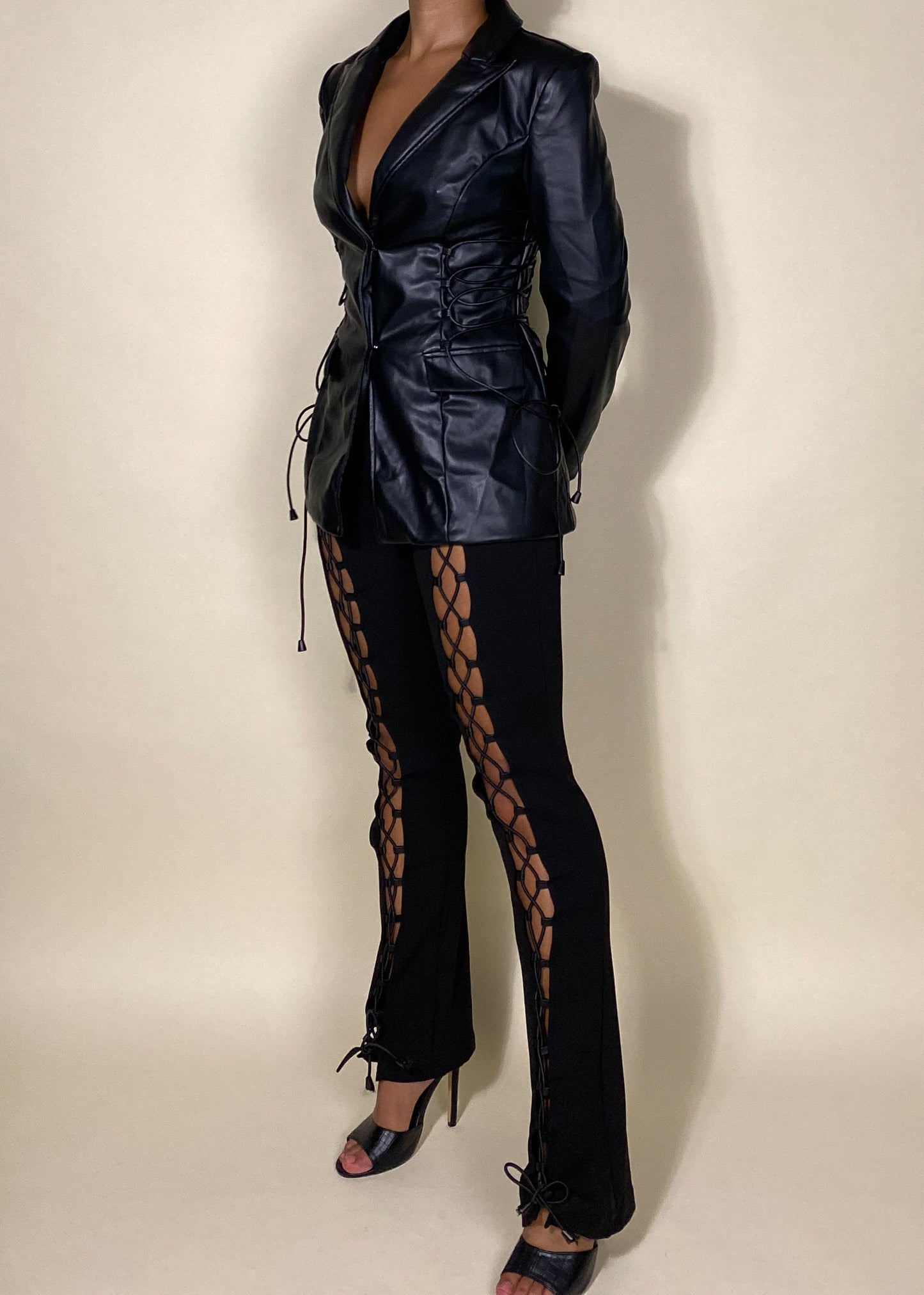 Halle Set