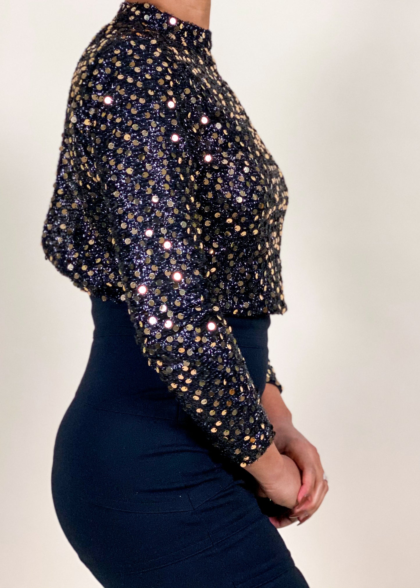 Elegant evening top
Party wear statement blouse
Holiday outfit glam top
Cocktail party sequin blouse
Wedding guest shimmer top
Festive dinner night outfit
High-neck sequin top
Embellished long-sleeve blouse
Sparkly statement fashion piece
Luxury crystal-studded top
Metallic shimmer eveningwear
Fully sequined fitted top
Glamorous chic fashion
Bold statement night-out look
High-fashion party aesthetic
Celebrity-inspired sequins
Red carpet fashion trend
Luxe dazzling fashion