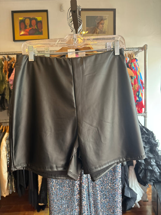 Luna Shorts
