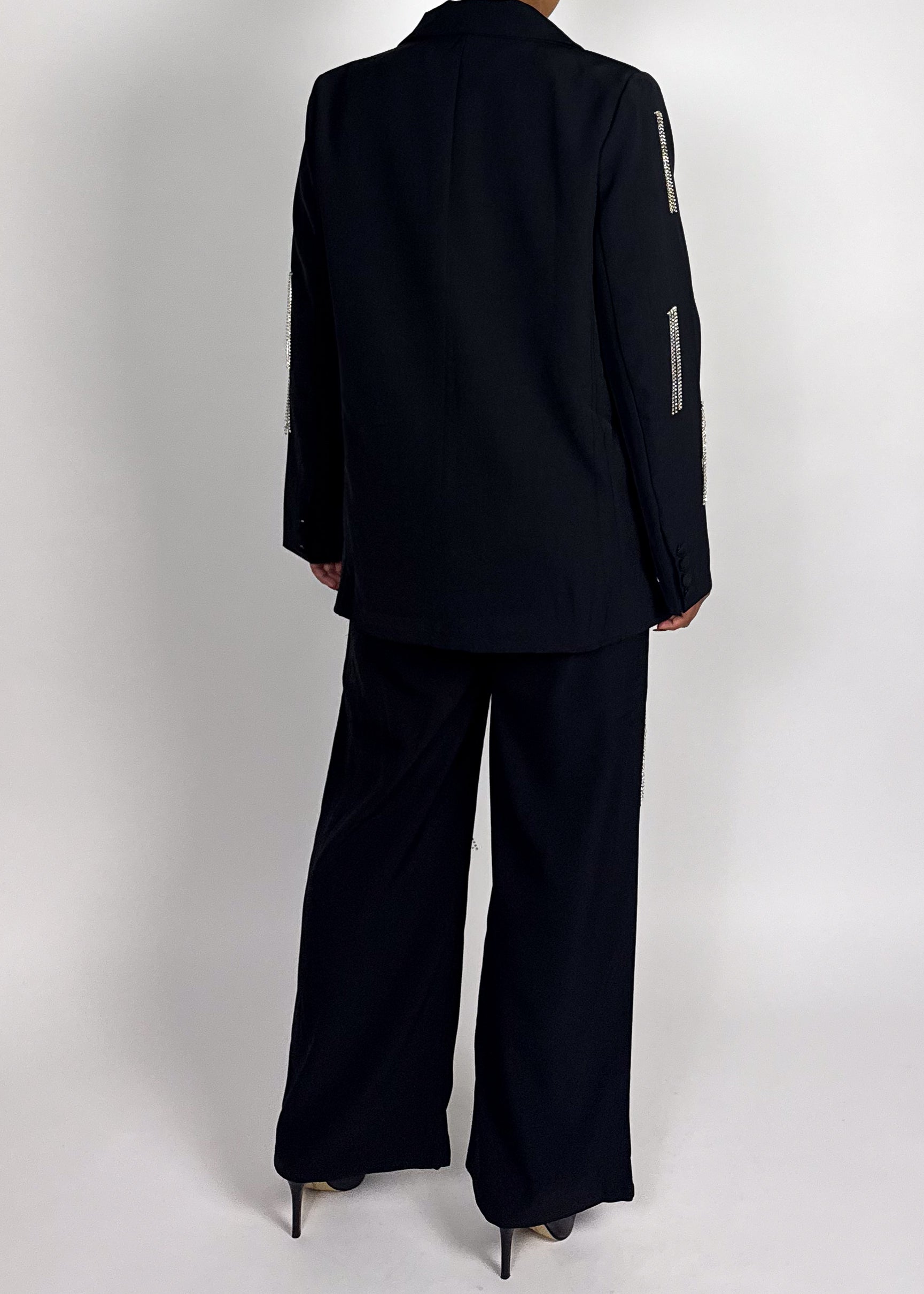 Livia Suit