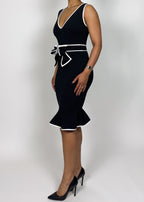 Workwear professional dress
Business meeting outfit
Wedding guest cocktail dress
Office-to-dinner transition dress
Formal event midi dress Fall and winter formal wear
Spring business casual look
office dress
Timeless work-to-event dress
V-neck fitted midi dress
Belted waist peplum dress
Ruffle hem business dress
Figure-flattering sheath dress
Sophisticated monochrome dress