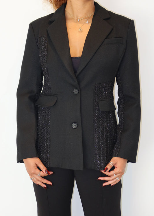 Professional office blazer
Workwear must-have blazer
Smart casual business outfit
Versatile evening blazer
Timeless black suit jacket
Textured panel blazer
Feminine structured blazer
Two-button classic blazer
Statement tailored outerwear
High-fashion black blazer
Classic black blazer for women
Elegant tailored blazer
Power dressing blazer
Business chic formal wear
Structured blazer for work