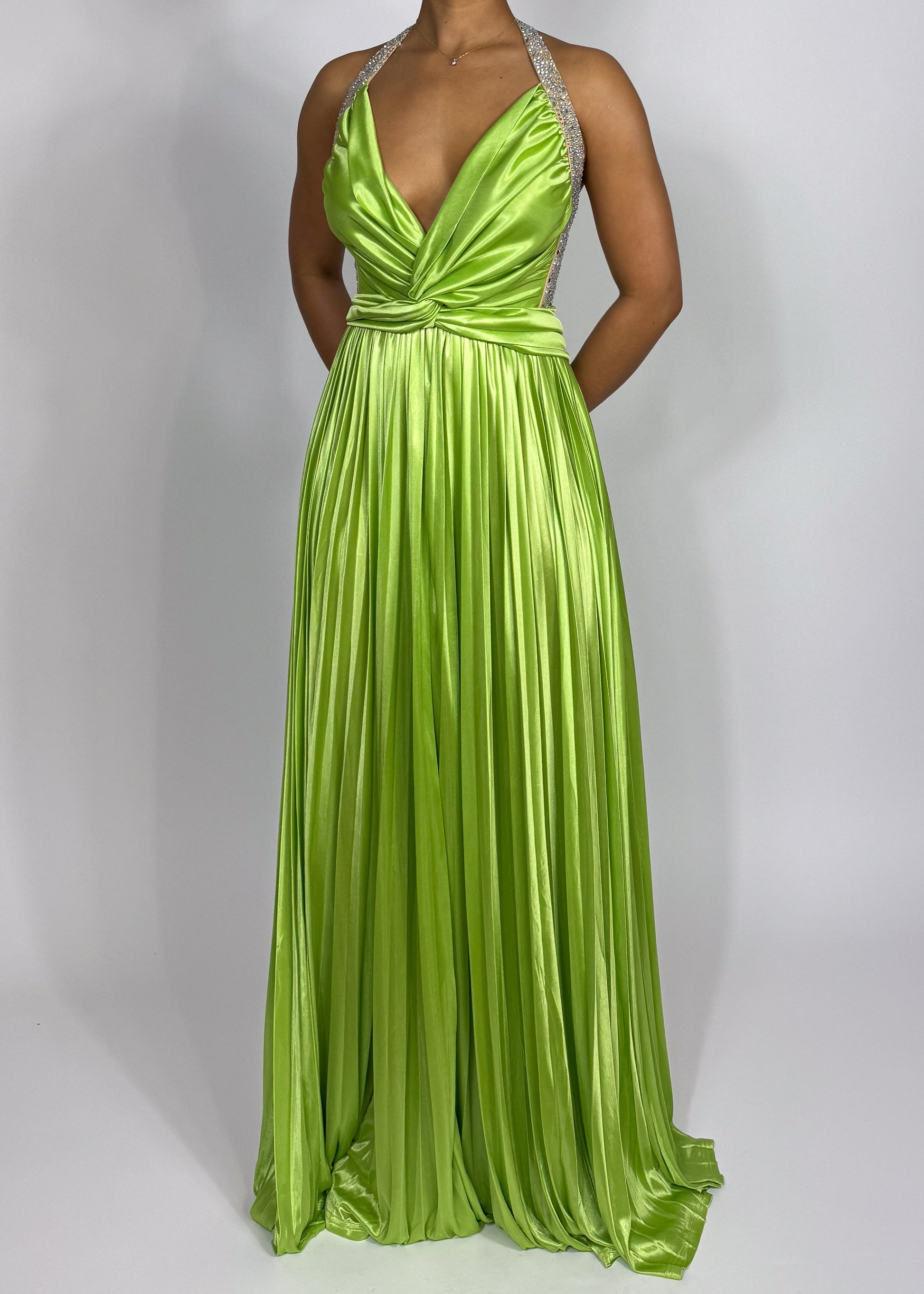 Wedding guest evening dress
Luxury prom night gown
Red carpet celebrity gown
Gala and black-tie event dress
Elegant birthday party dress
Plunging neckline pleated gown
Open back satin formal dress
Flowy A-line silhouette gown
Statement pink maxi dress
Glamorous Hollywood-inspired gown
Hot pink satin evening gown
Deep V-neck halter dress
Flowing pleated formal dress
Elegant draped maxi dress
Shiny silky floor-length gown