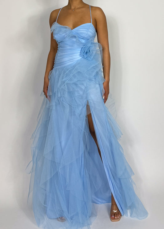 Wedding guest evening gown
Luxury prom night dress
Red carpet celebrity gown
Gala and black-tie event dress
formal gown
Spaghetti strap ruched dress
Sheer high-slit evening gown
Layered tulle ball gown
Fairy-tale inspired princess dress
Romantic floral ruffle design dress
Light blue tulle evening gown
High-slit ruffled dress
Romantic floral applique dress
Elegant layered prom gown
Ethereal flowy formal dress