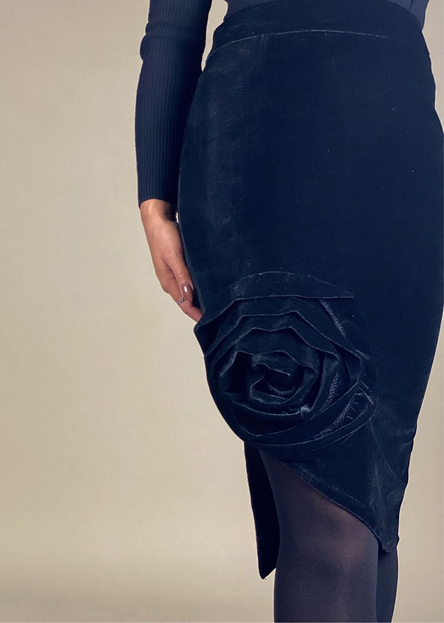 Rose Velvet Skirt+