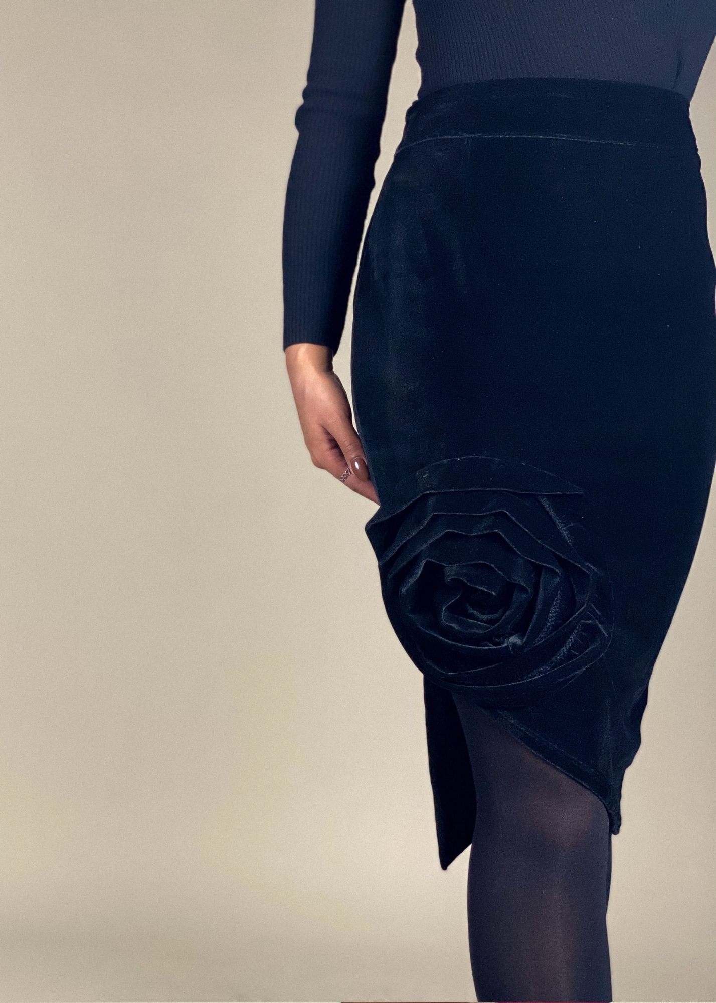 Rose Velvet Skirt+